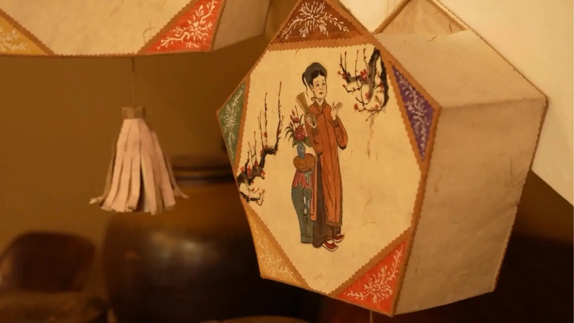 Trung thu hoài niệm, đèn xưa kể chuyện | Văn hóa và sự kiện | 27/09/2025